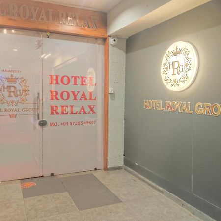 Hotel Royal Relax Гандинагар Экстерьер фото